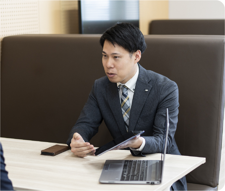 秋山 拓也